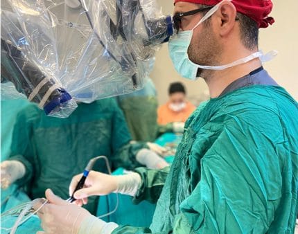 Endoskopik subdural hematom drenajı (temsili)